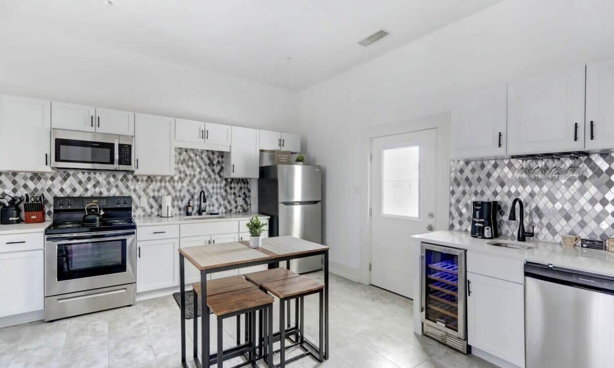 Photo of Kitchen in Thomas Square