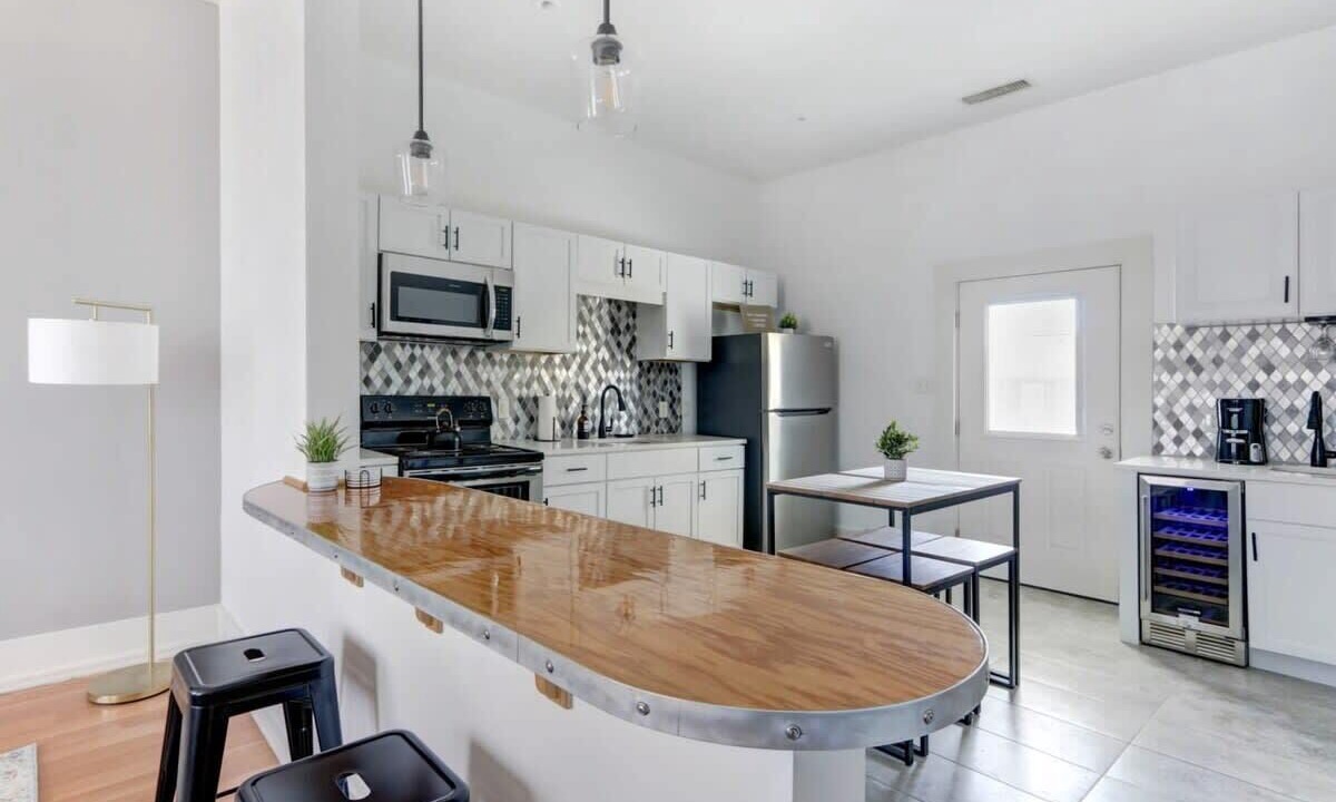 Photo of Kitchen in Thomas Square