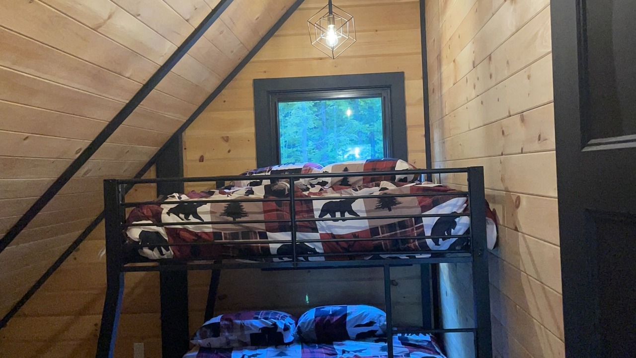 Photo of Bedroom in Val-des-Monts