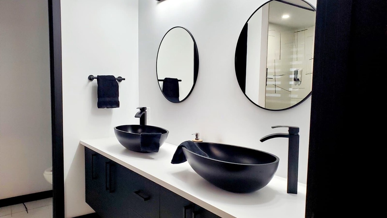 Photo of Bathroom in Val-des-Monts