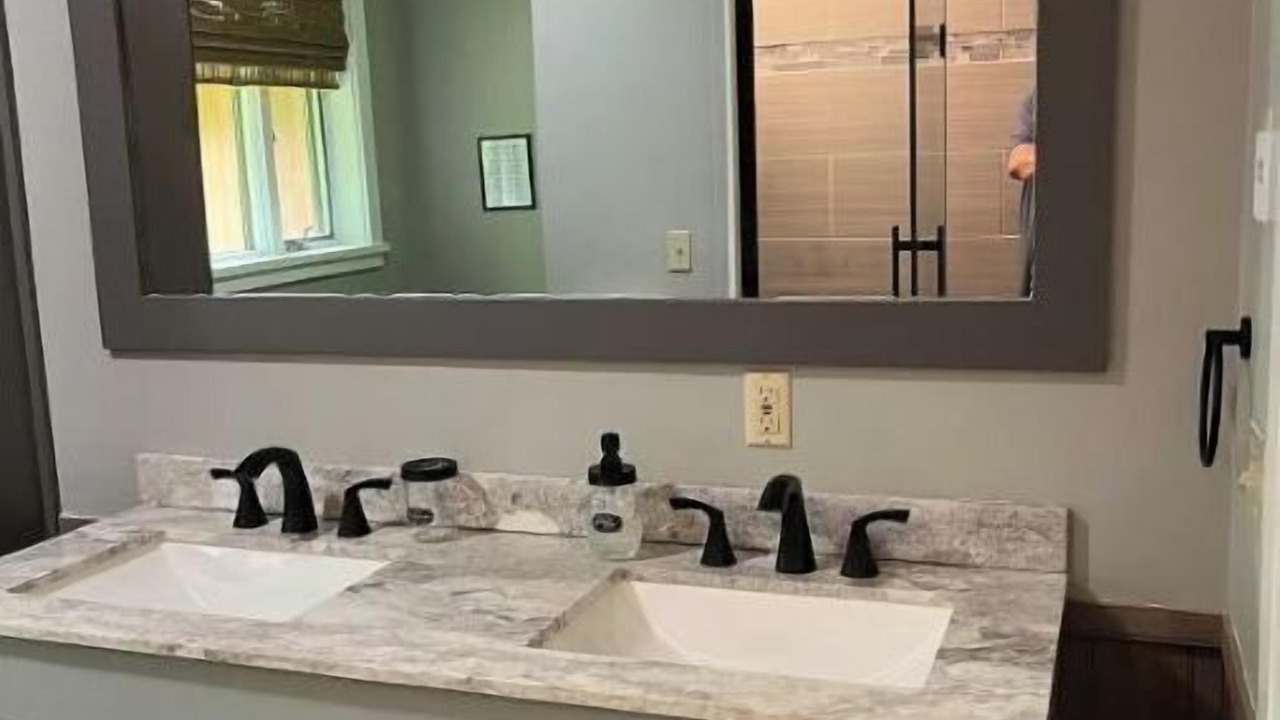 Photo of Bathroom in Town of Webb