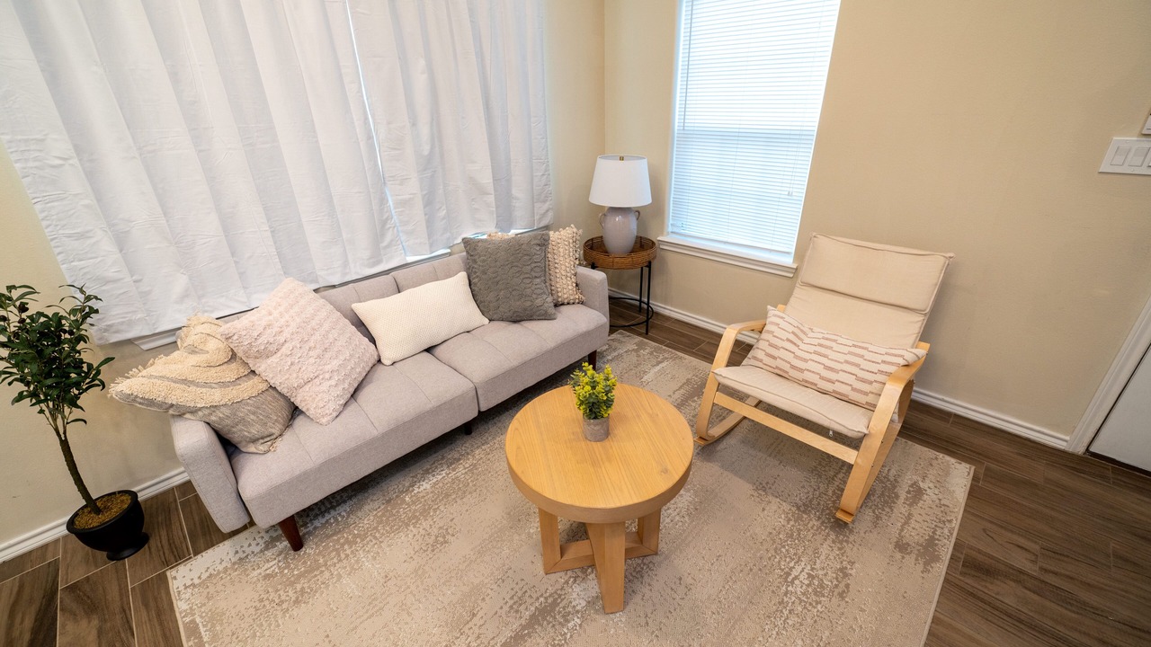 Photo of Livingroom in Edinburg