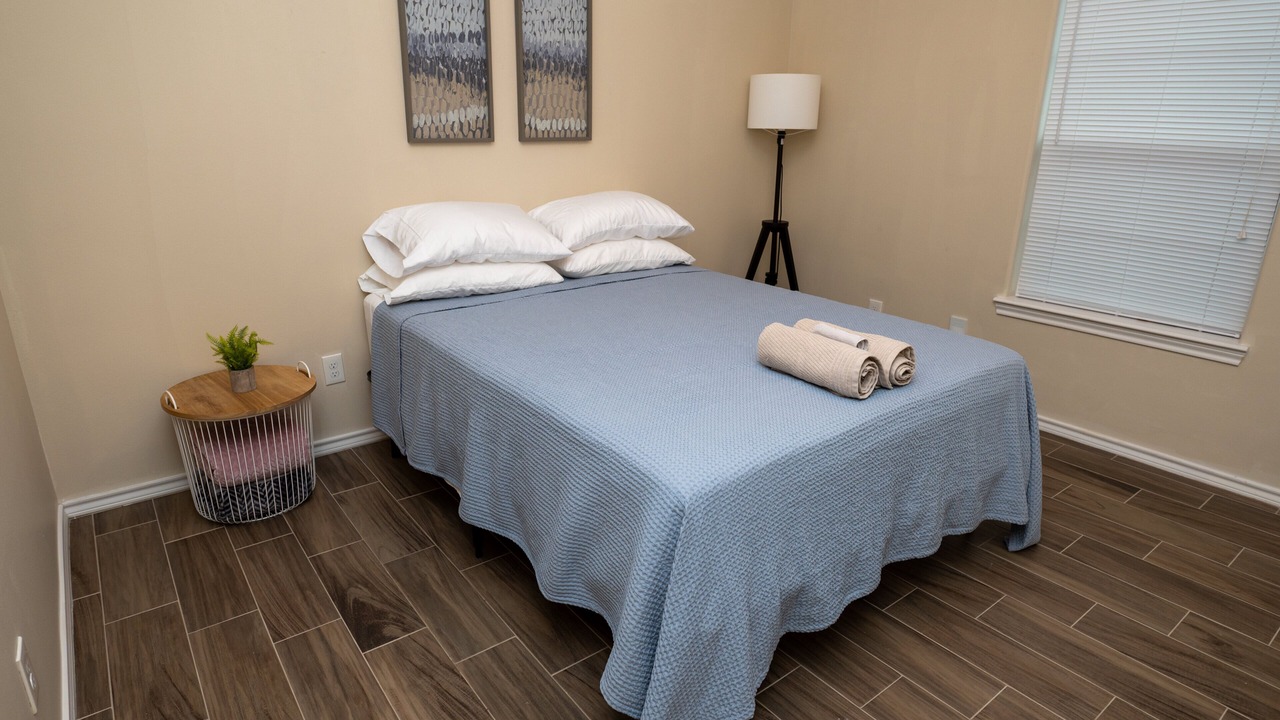 Photo of Bedroom in Edinburg