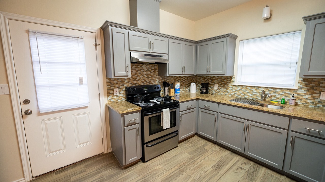 Photo of Kitchen in Edinburg