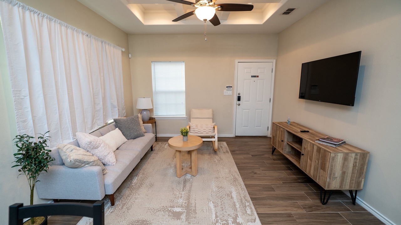 Photo of Livingroom in Edinburg