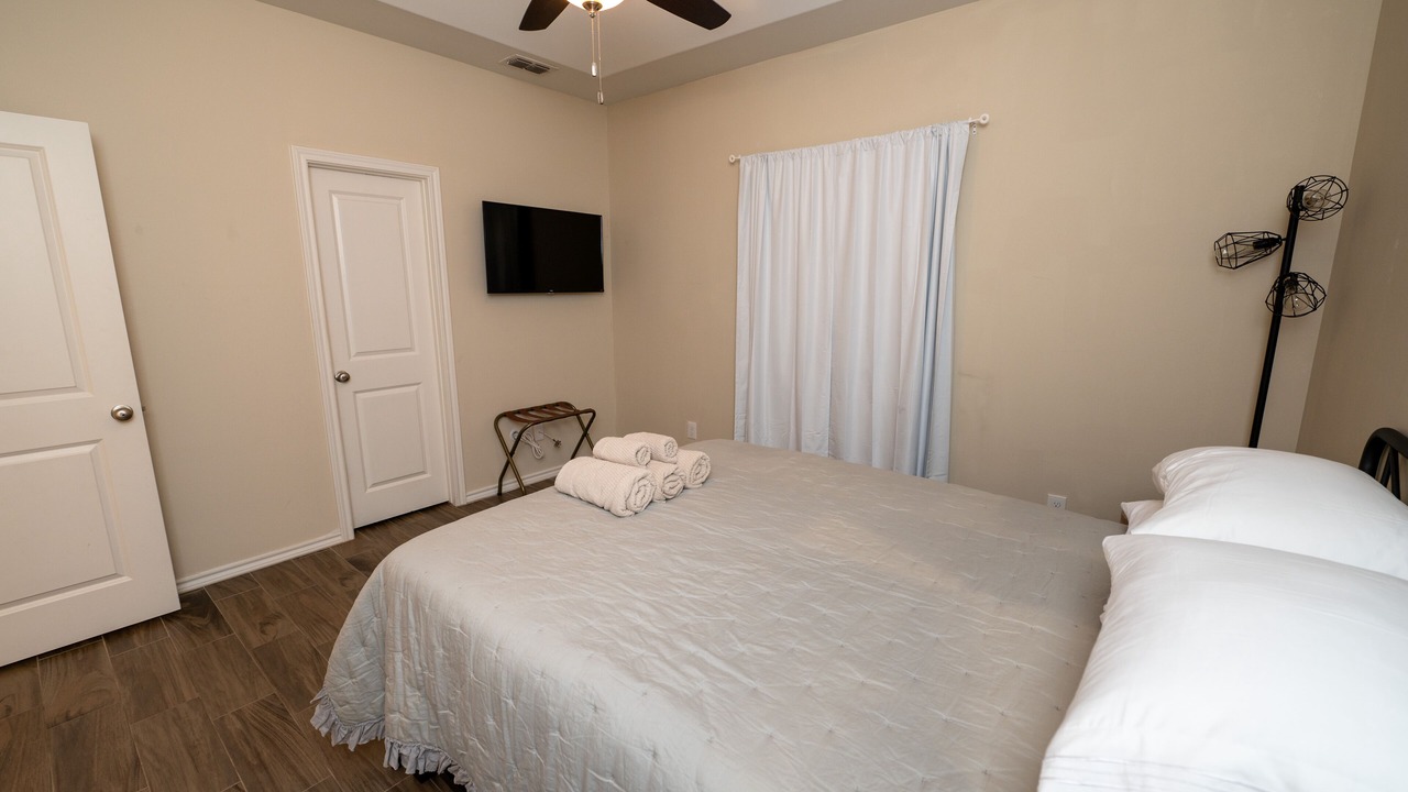Photo of Bedroom in Edinburg