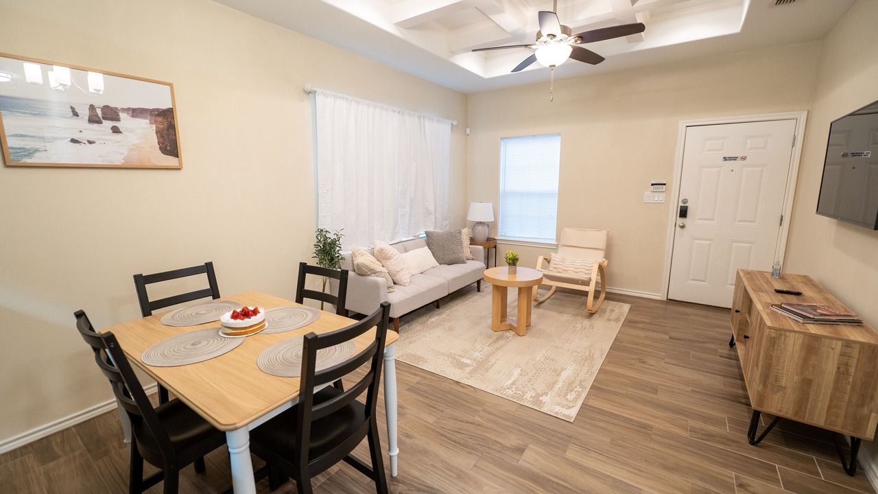 Photo of Livingroom in Edinburg