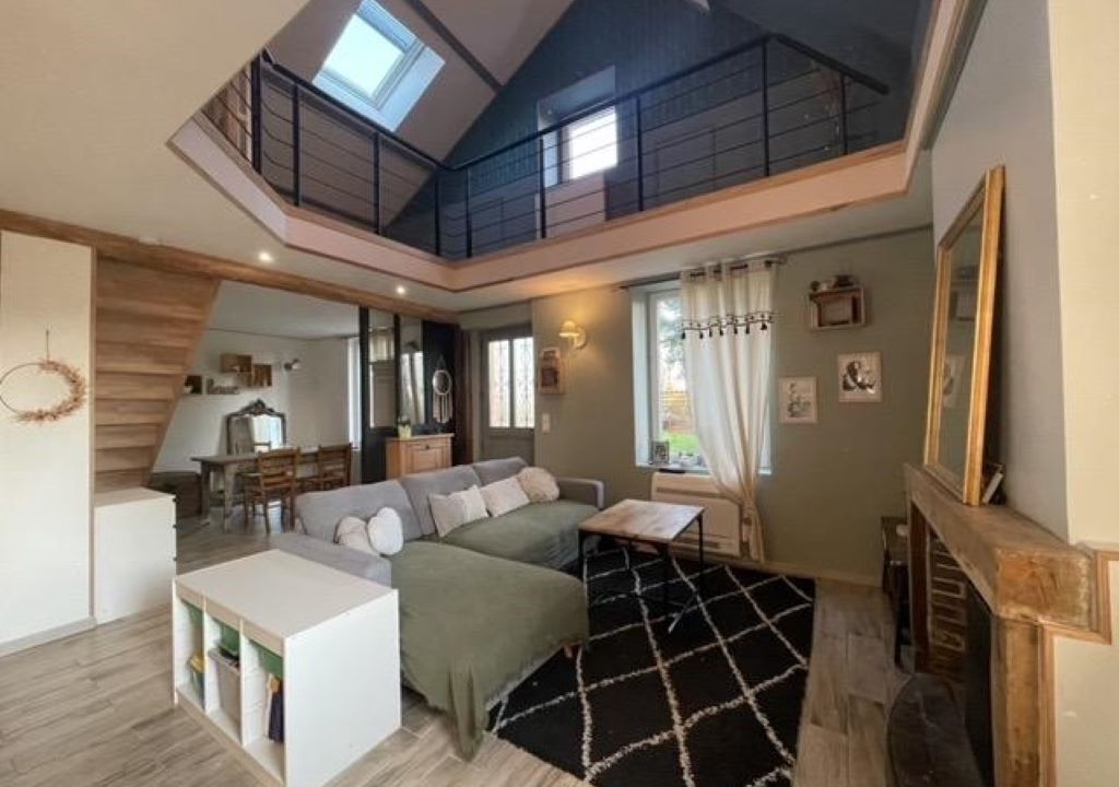 Photo of Livingroom in Gournay-le-Guerin