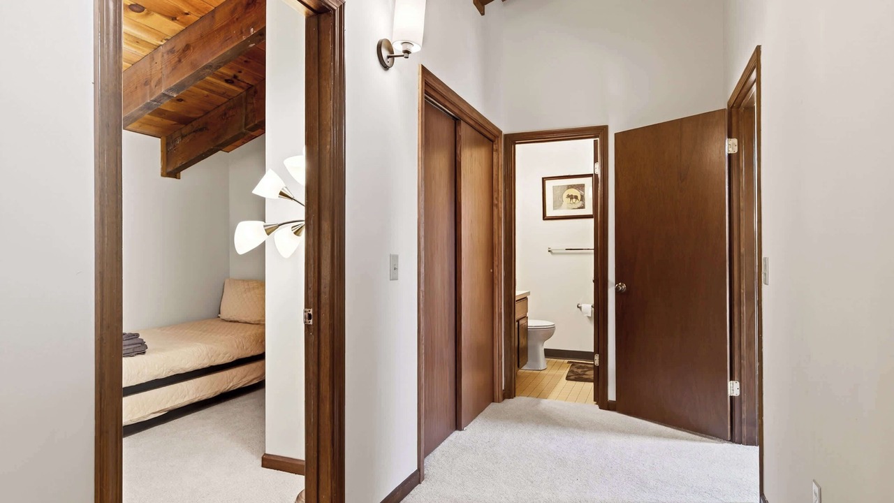 Photo of Bedroom in Ellicottville