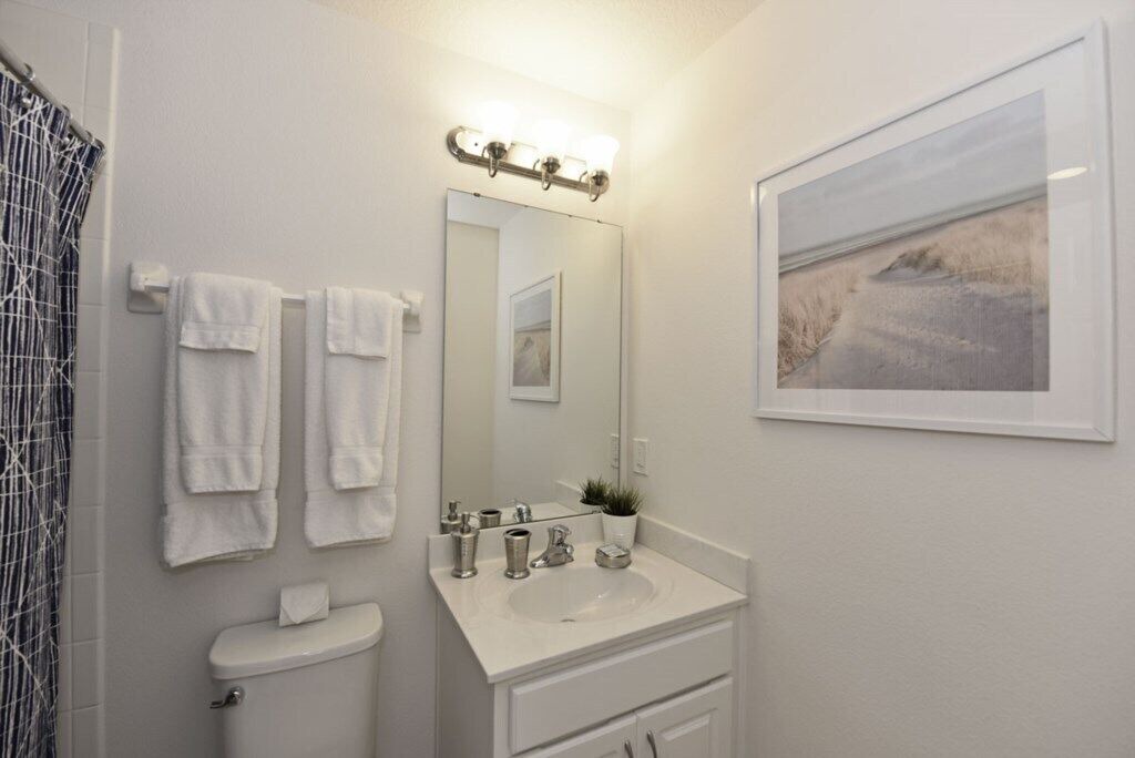 Photo of Bathroom in Watersong