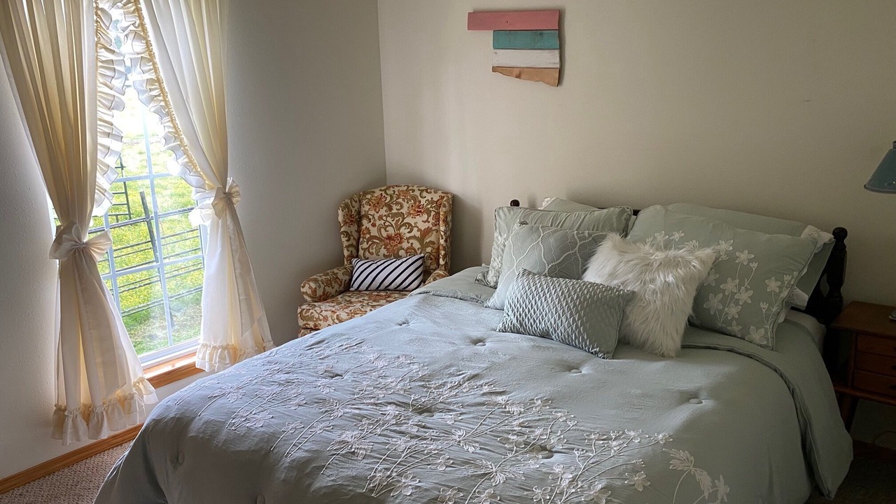 Photo of Bedroom in West Siloam Springs