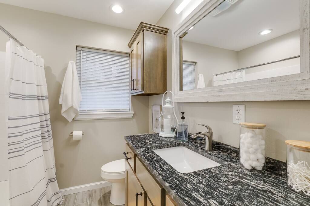 Photo of Bathroom in Central Oklahoma City