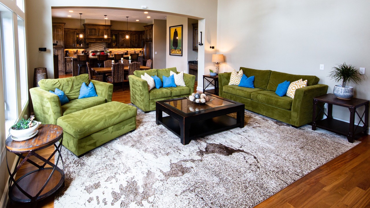 Photo of Livingroom in Ladd Hill