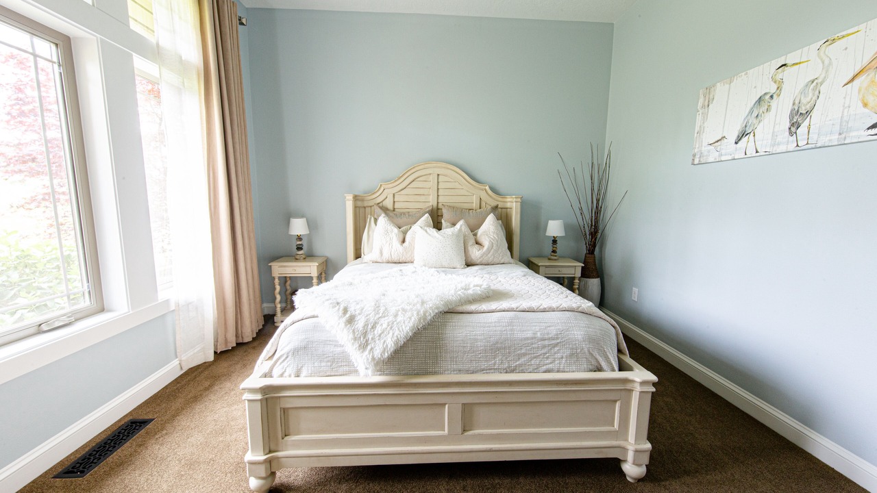 Photo of Bedroom in Ladd Hill