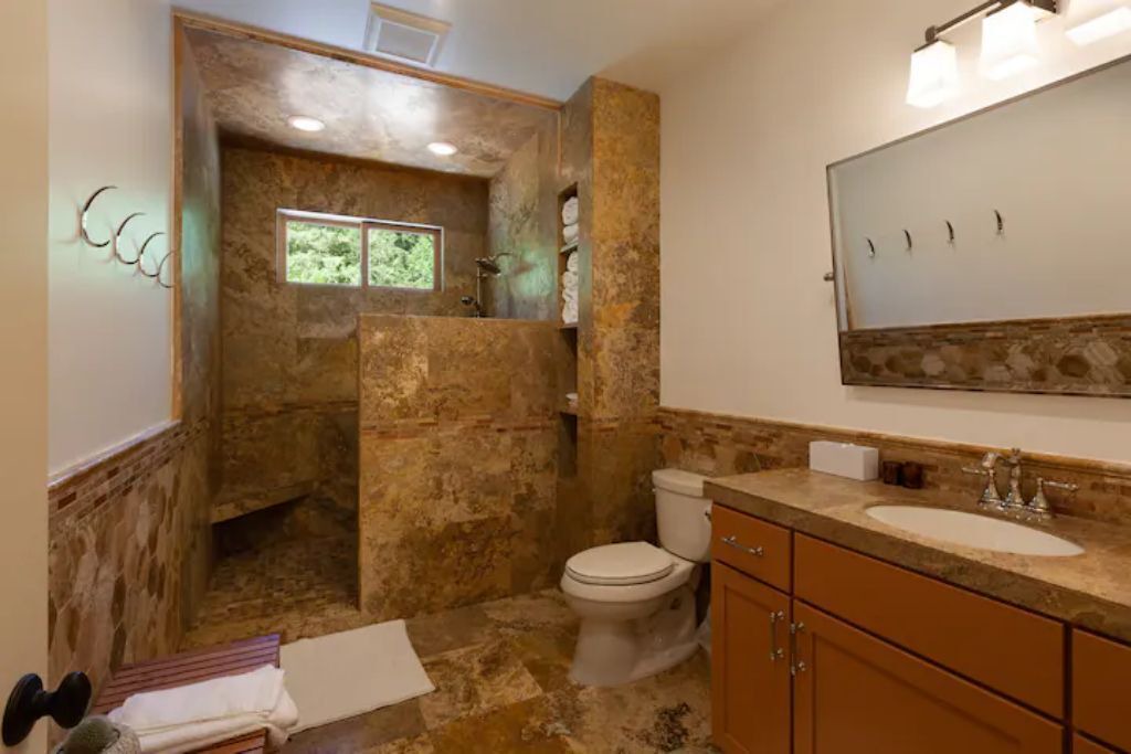 Photo of Bathroom in Rhododendron