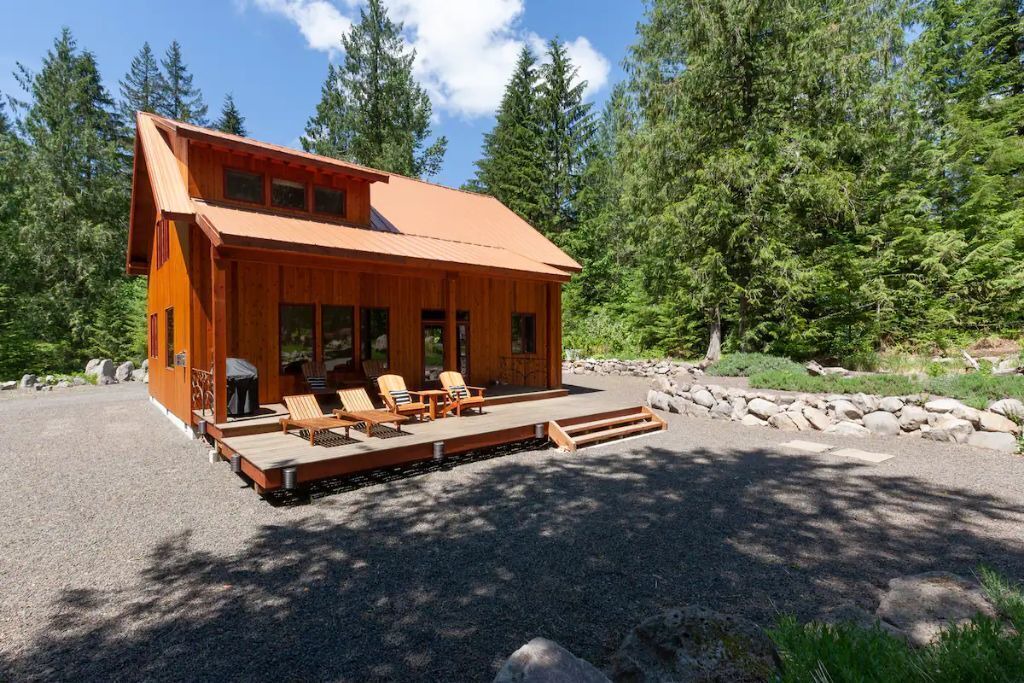 Photo of Outdoor in Rhododendron