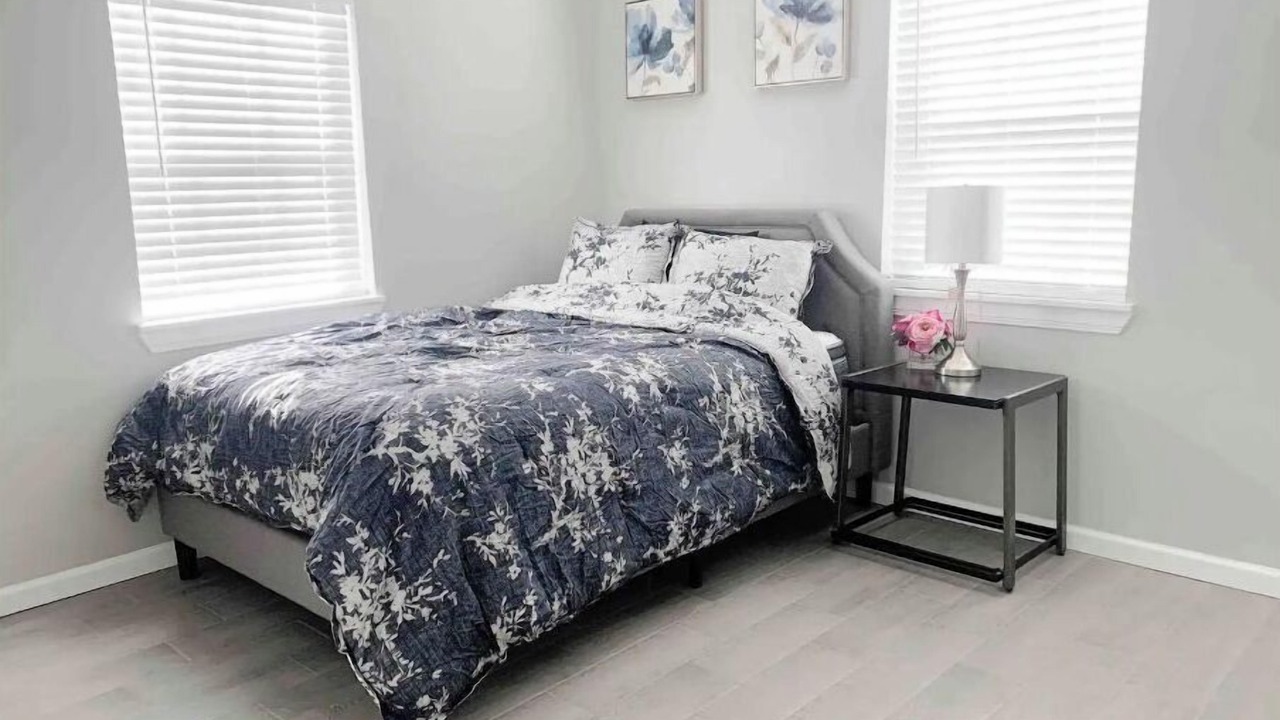 Photo of Bedroom in Orange