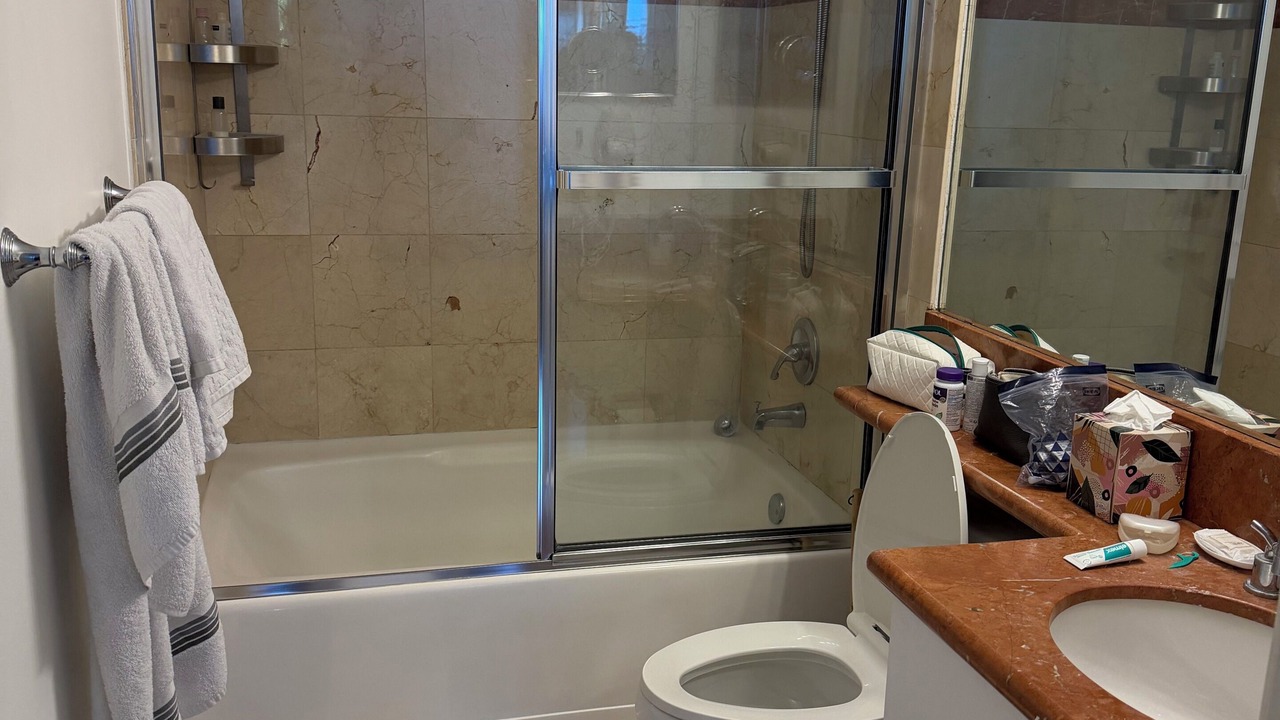 Photo of Bathroom in Aventura
