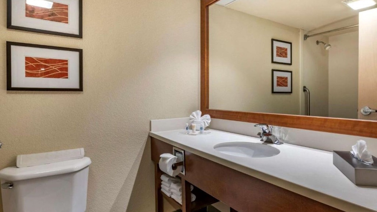 Photo of Bathroom in Tamiami