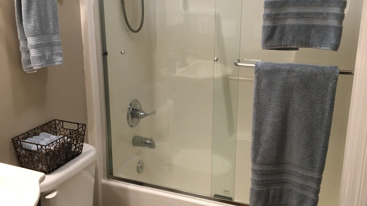 Photo of Bathroom in King