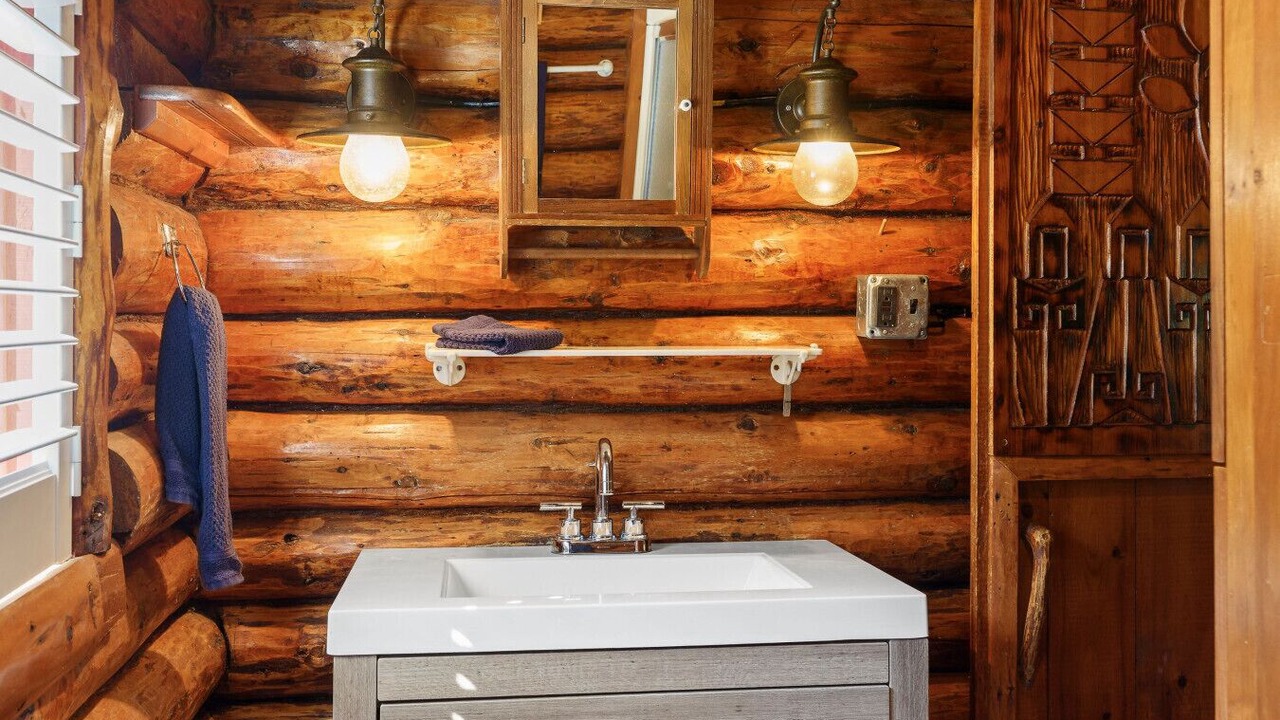 Photo of Bathroom in Boothbay Harbor