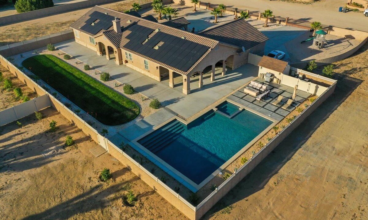 Photo of Outdoor in Palmdale