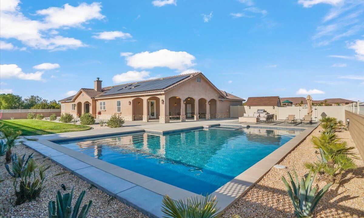 Photo of Outdoor in Palmdale