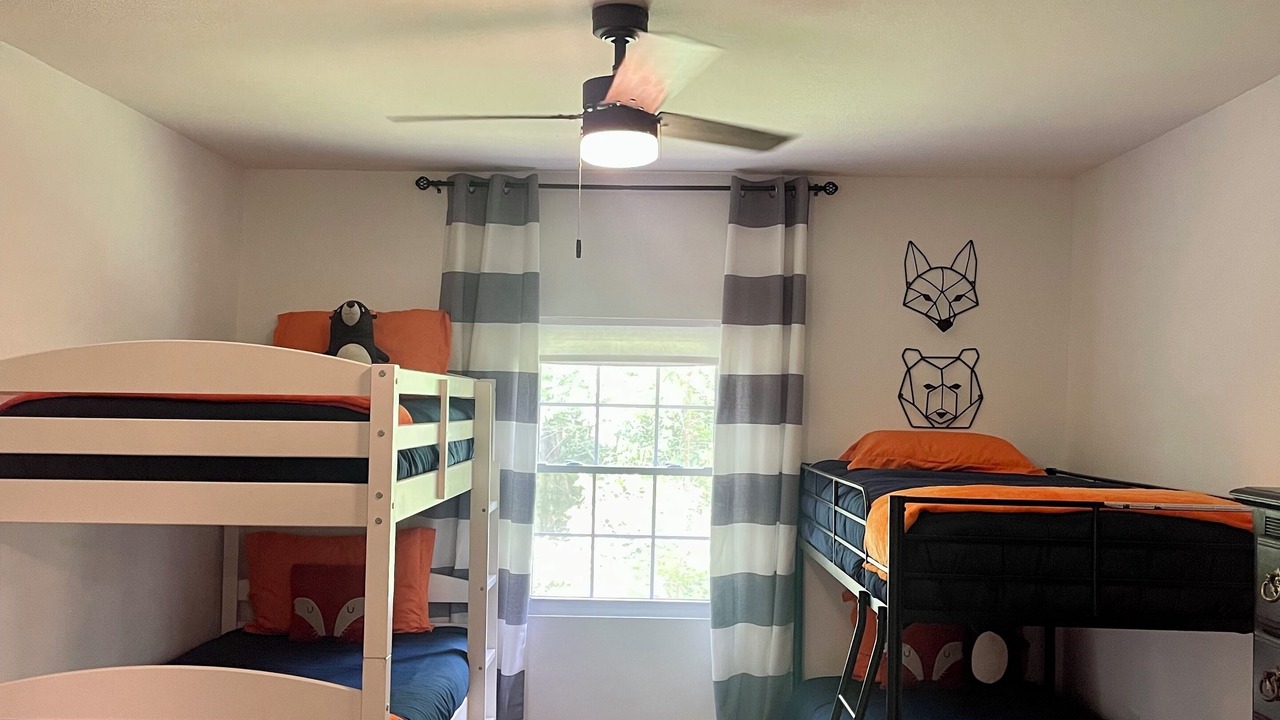 Photo of Bedroom in Karnack