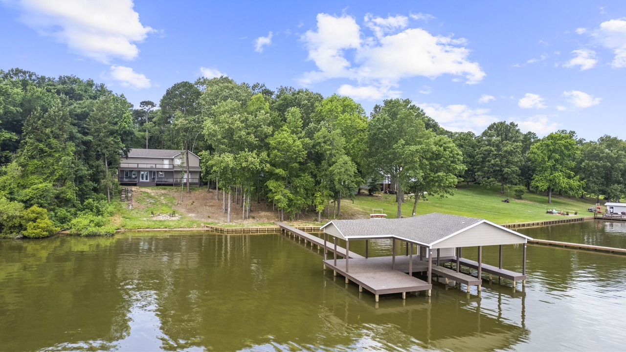 Photo of Outdoor in Dogwood