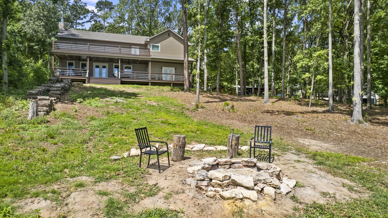 Photo of Outdoor in Dogwood