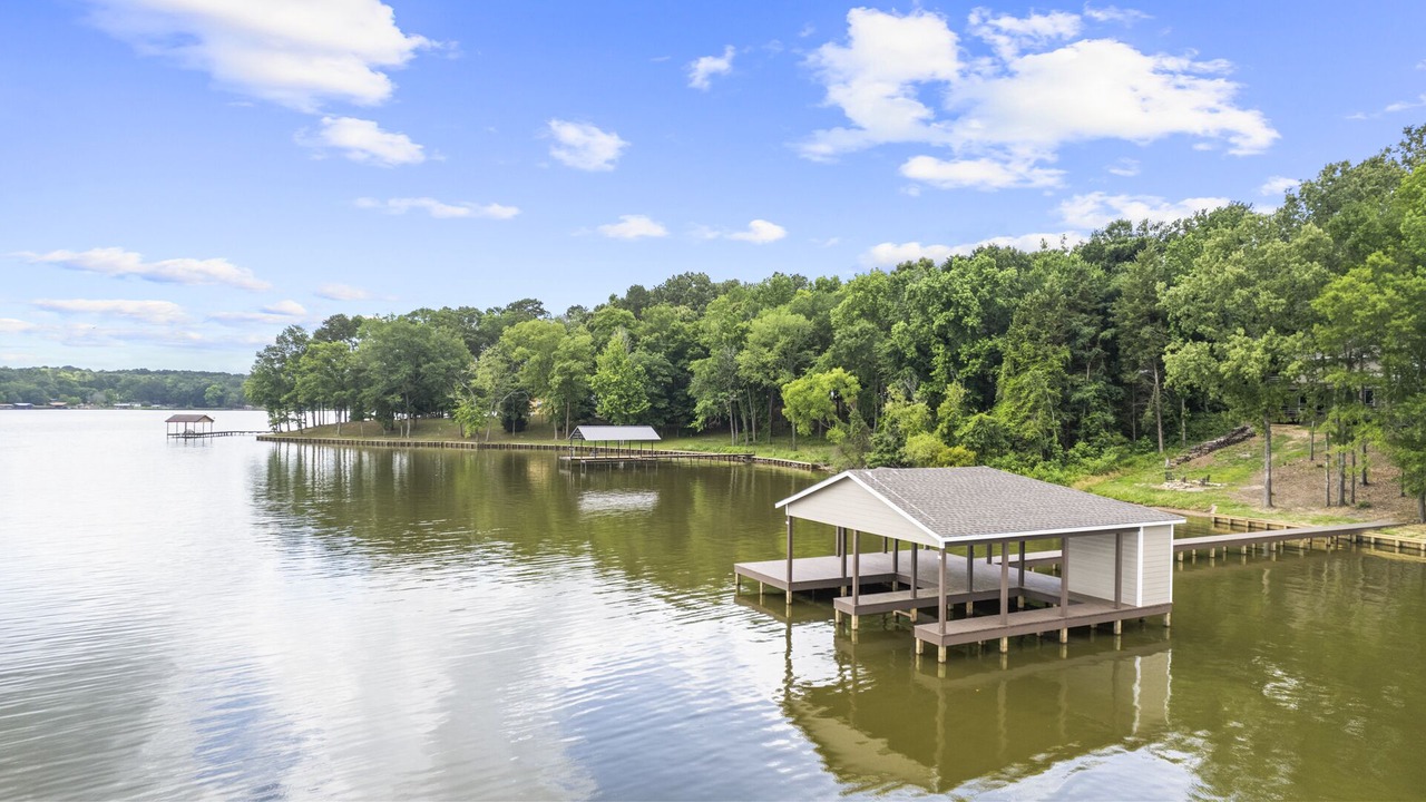 Photo of Outdoor in Dogwood