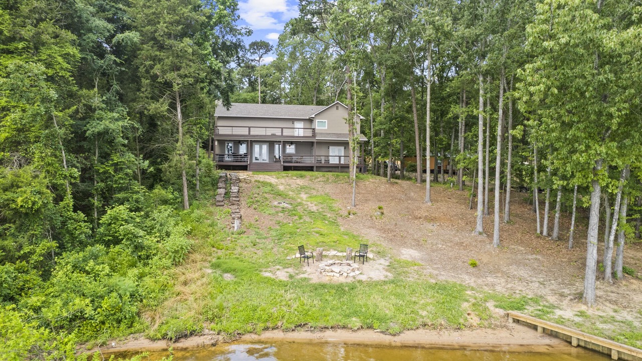 Photo of Outdoor in Dogwood