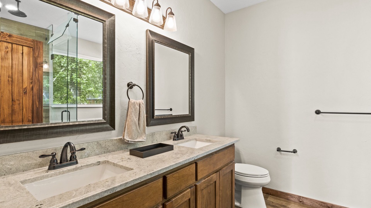 Photo of Bathroom in Dogwood