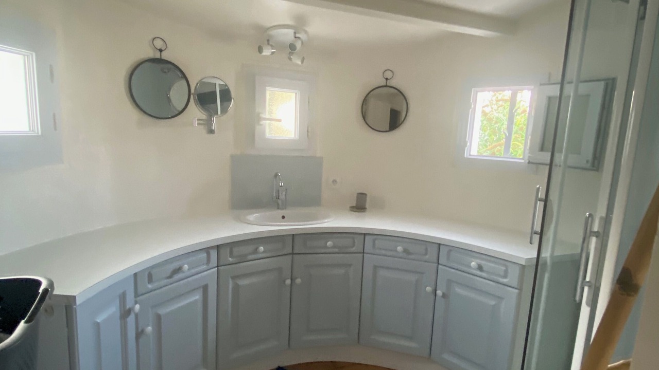 Photo of Bathroom in La Gueriniere