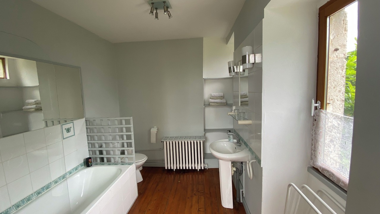 Photo of Bathroom in La Croix-Blanche