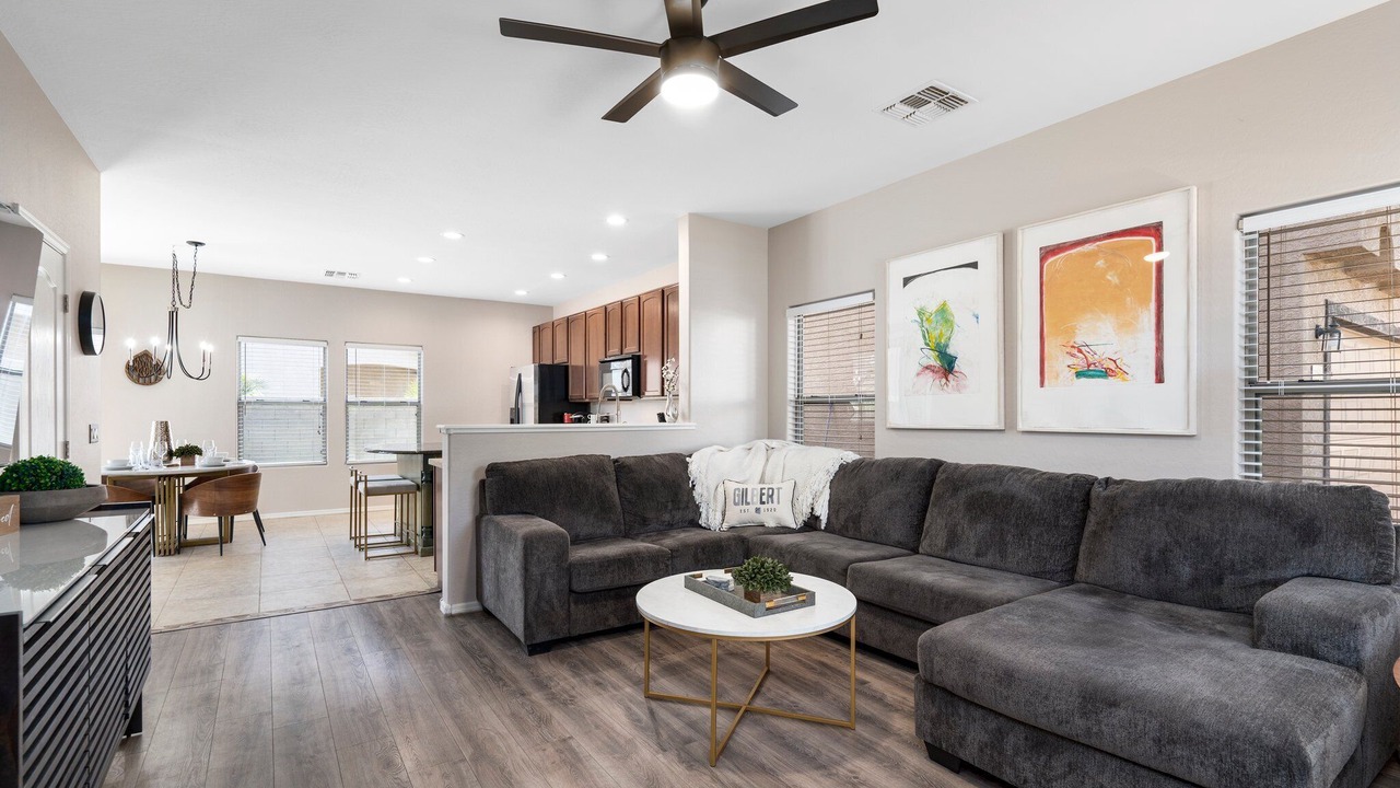 Photo of Livingroom in Gilbert