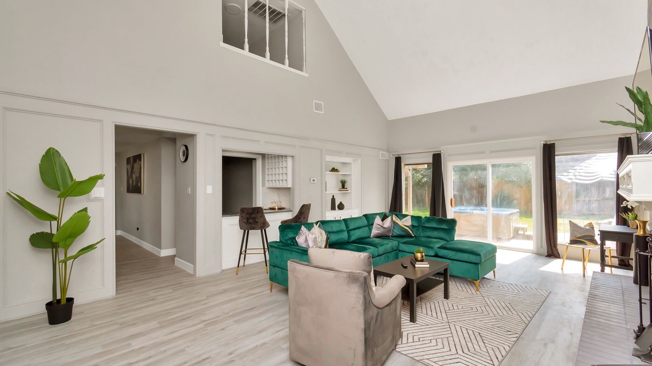 Photo of Livingroom in Greater Fondren Southwest