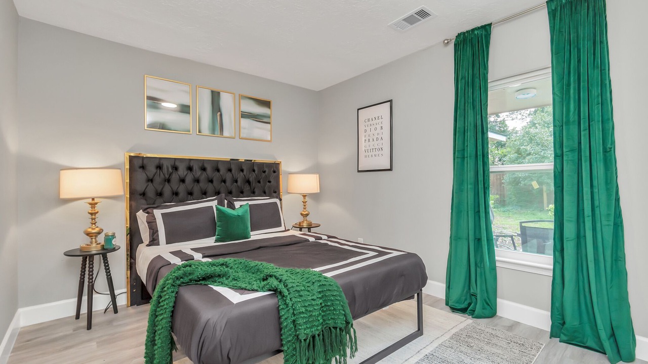 Photo of Bedroom in Greater Fondren Southwest