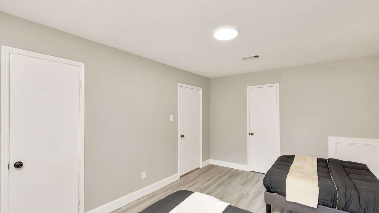 Photo of Bedroom in Greater Fondren Southwest