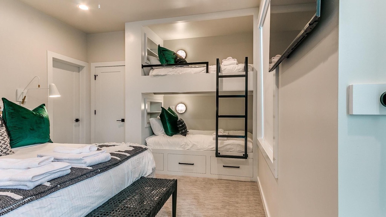 Photo of Bedroom in Eufaula
