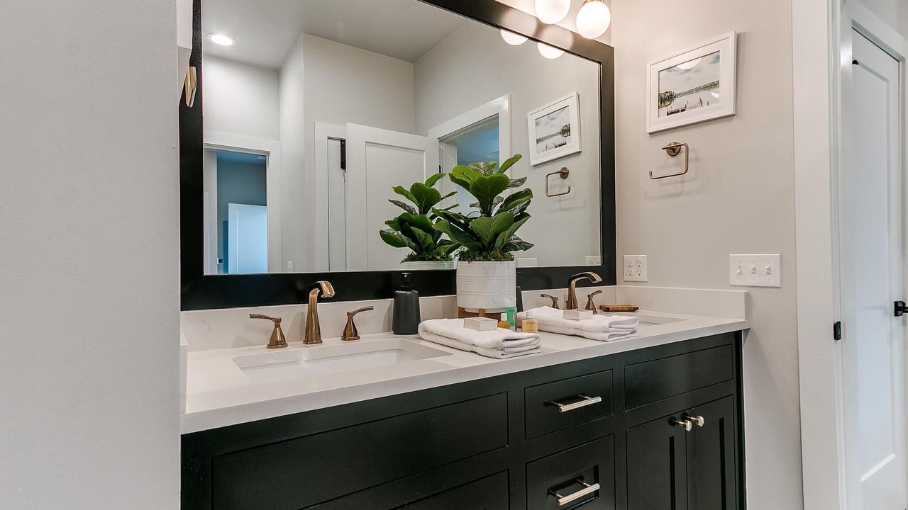 Photo of Bathroom in Eufaula