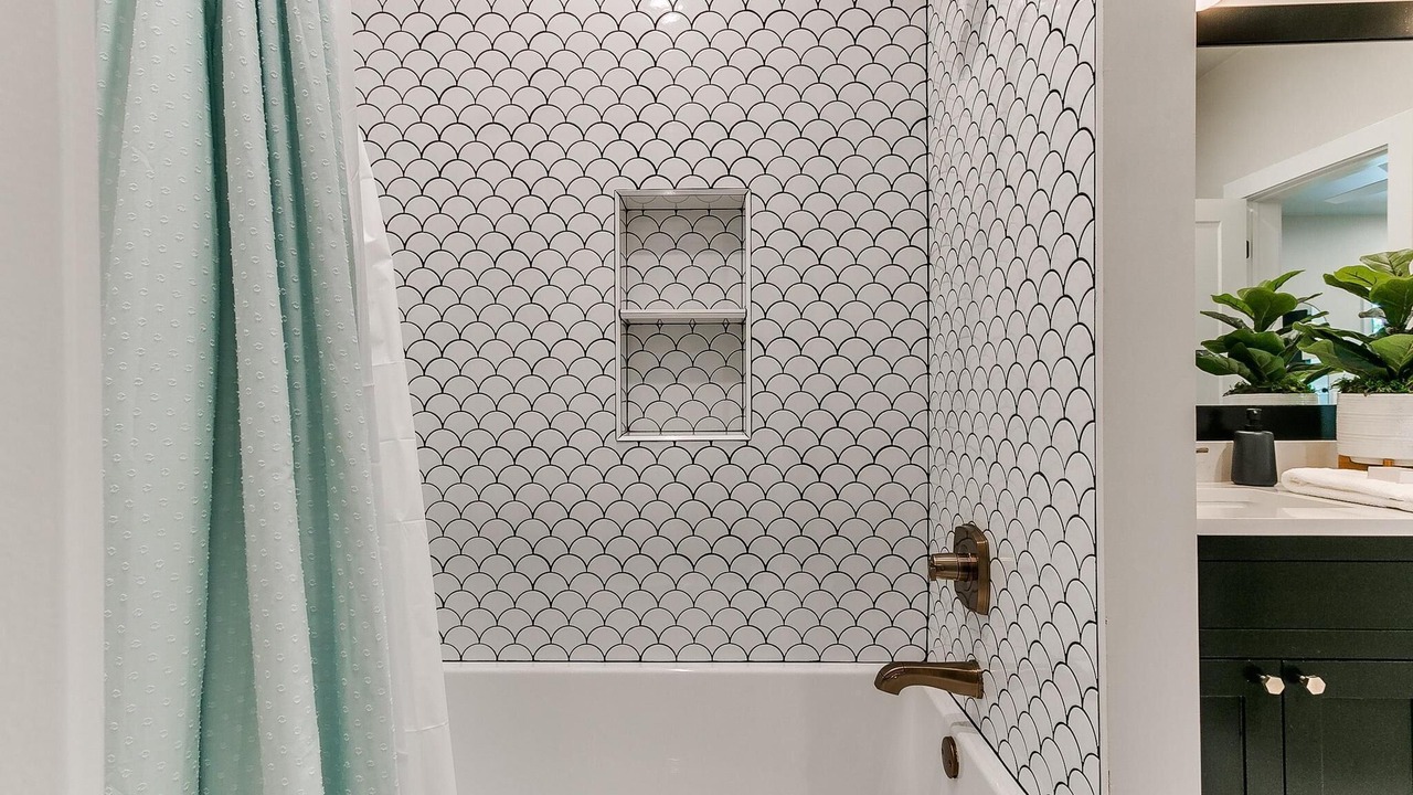 Photo of Bathroom in Eufaula