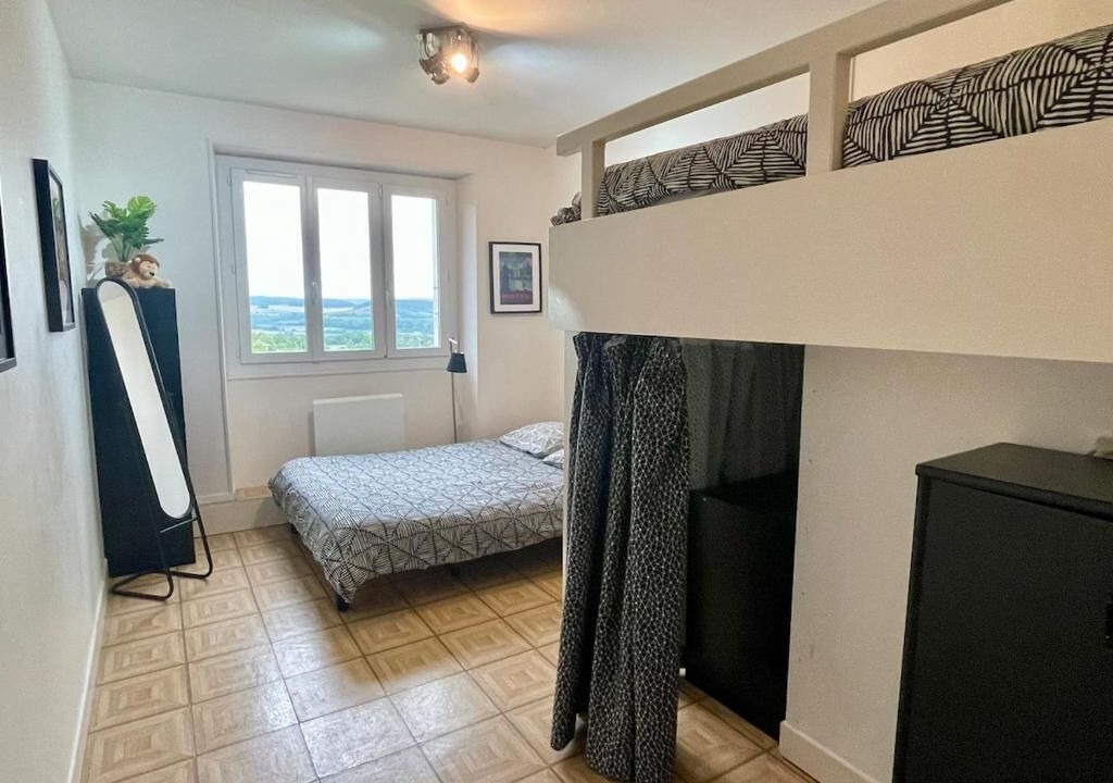 Photo of Bedroom in Saint-Pere