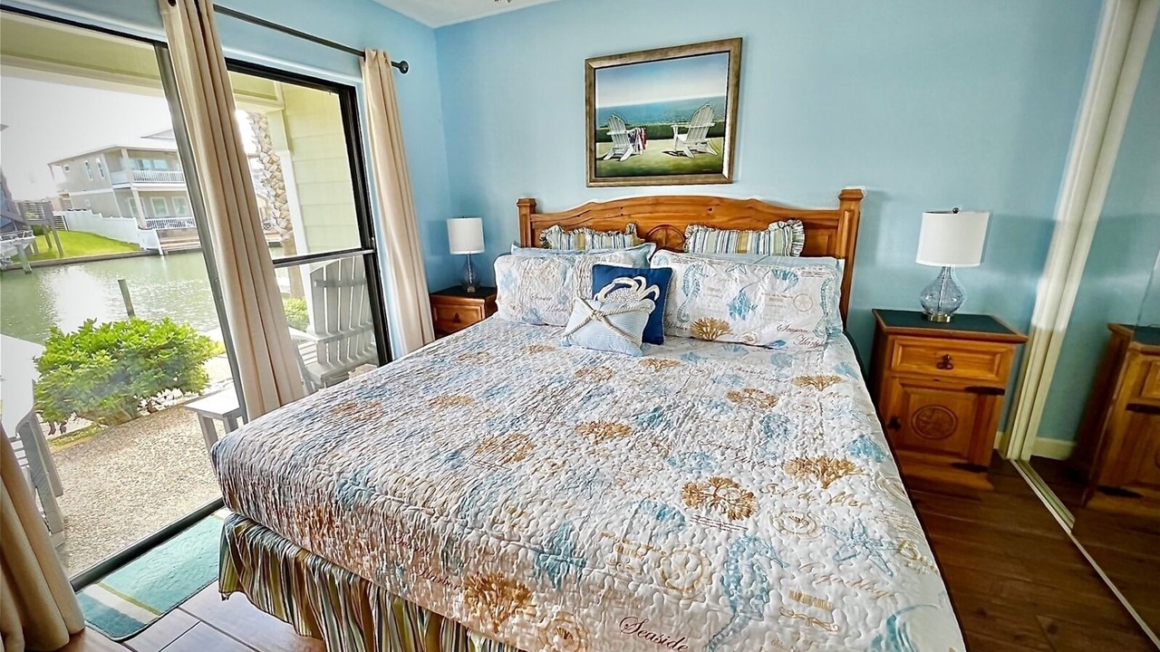 Photo of Bedroom in Rockport