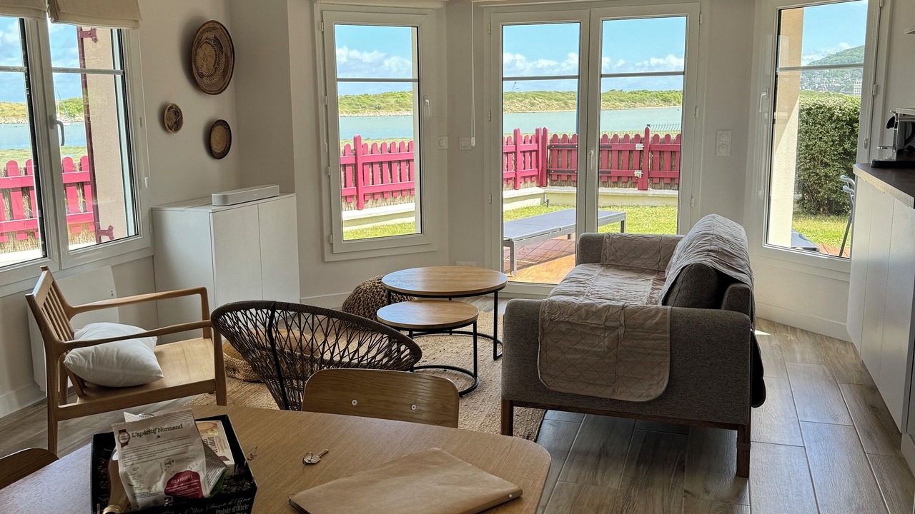 Photo of Livingroom in Port Guillaume