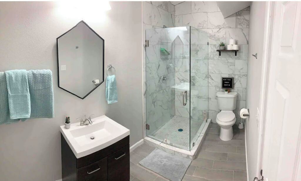 Photo of Bathroom in Orange