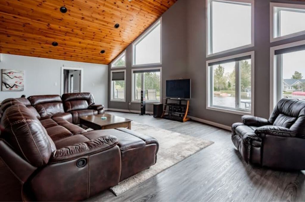 Photo of Livingroom in Traverse Bay
