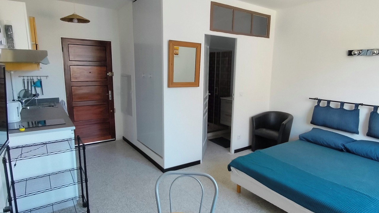 Photo of Bedroom in Charleval