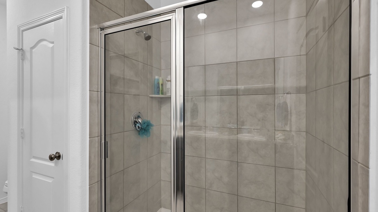 Photo of Bathroom in Porter
