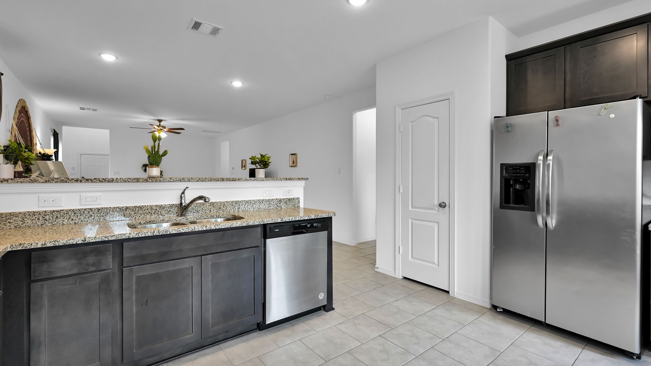 Photo of Kitchen in Porter